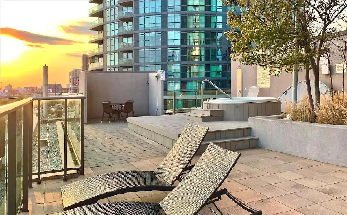 Downtown-Cozy Modern 1Br Condo - Near Lake, Parks & Transit Toronto Canada