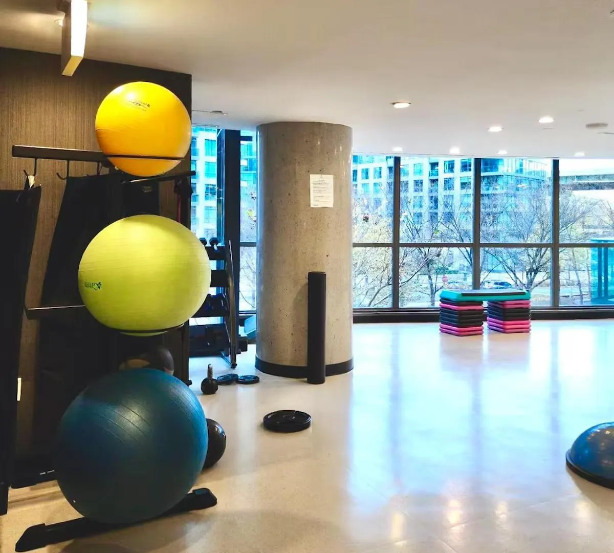 Downtown-Cozy Modern 1Br Condo - Near Lake, Parks & Transit Toronto 0*,