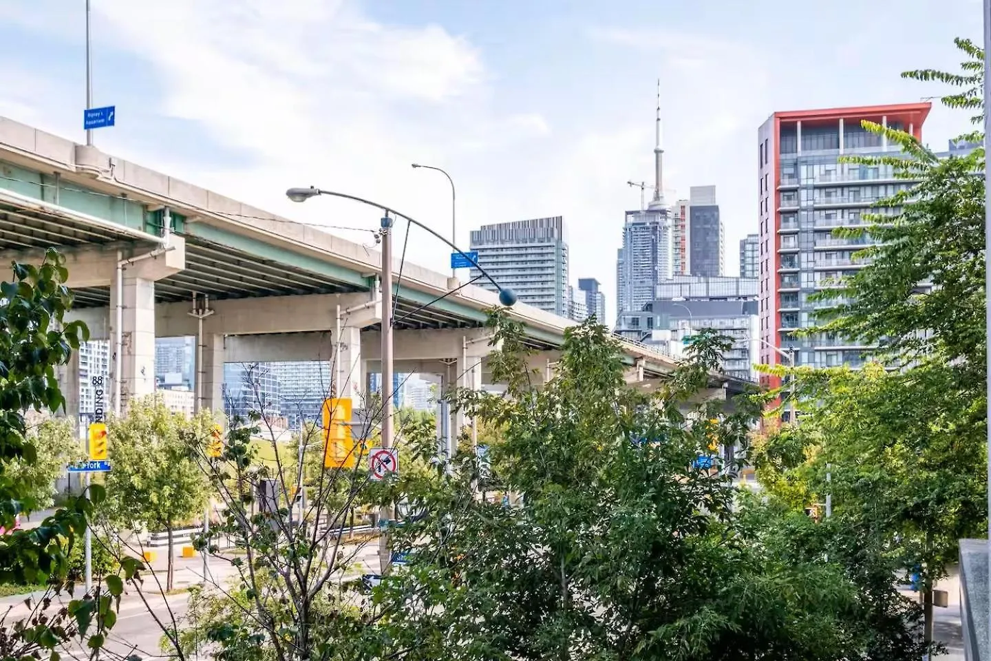 Downtown-Cozy Modern 1Br Condo - Near Lake, Parks & Transit Toronto Lejlighed