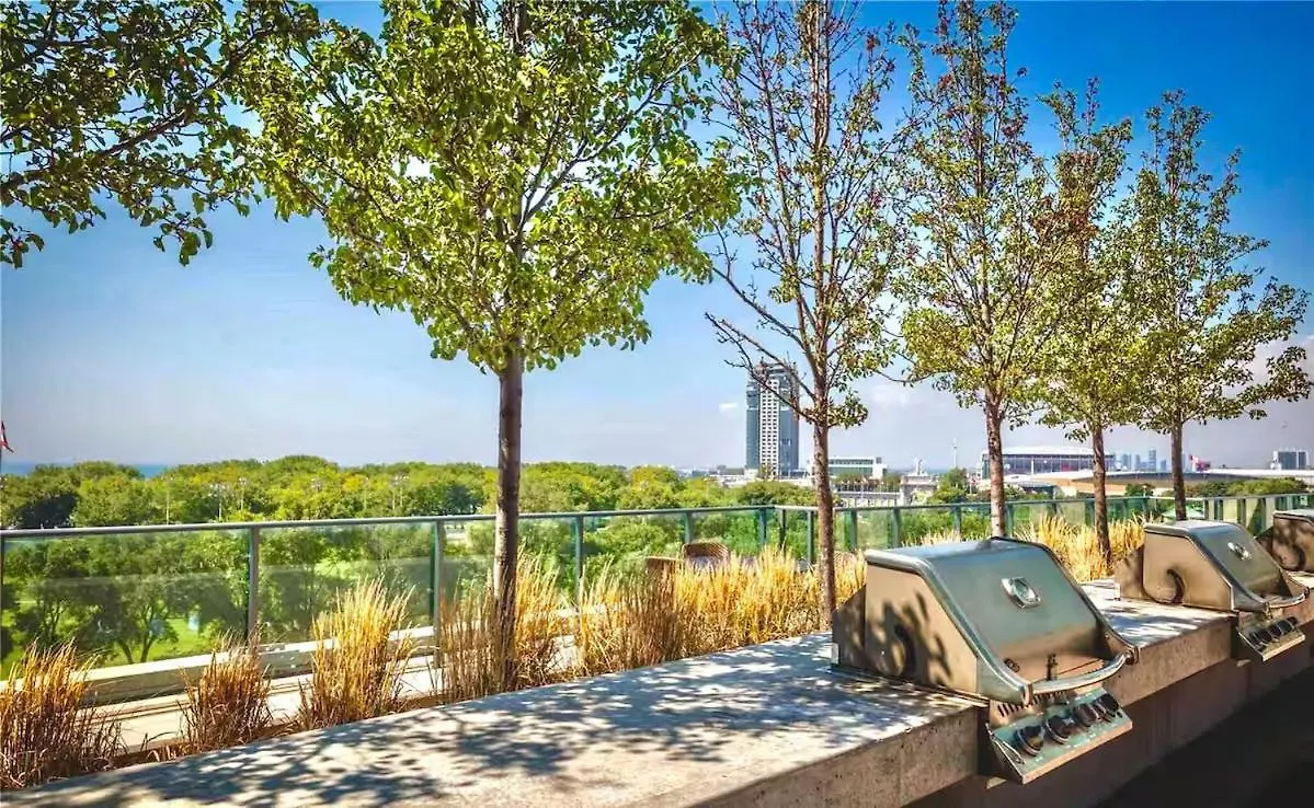 Downtown-Cozy Modern 1Br Condo - Near Lake, Parks & Transit Торонто 0*,  Канада